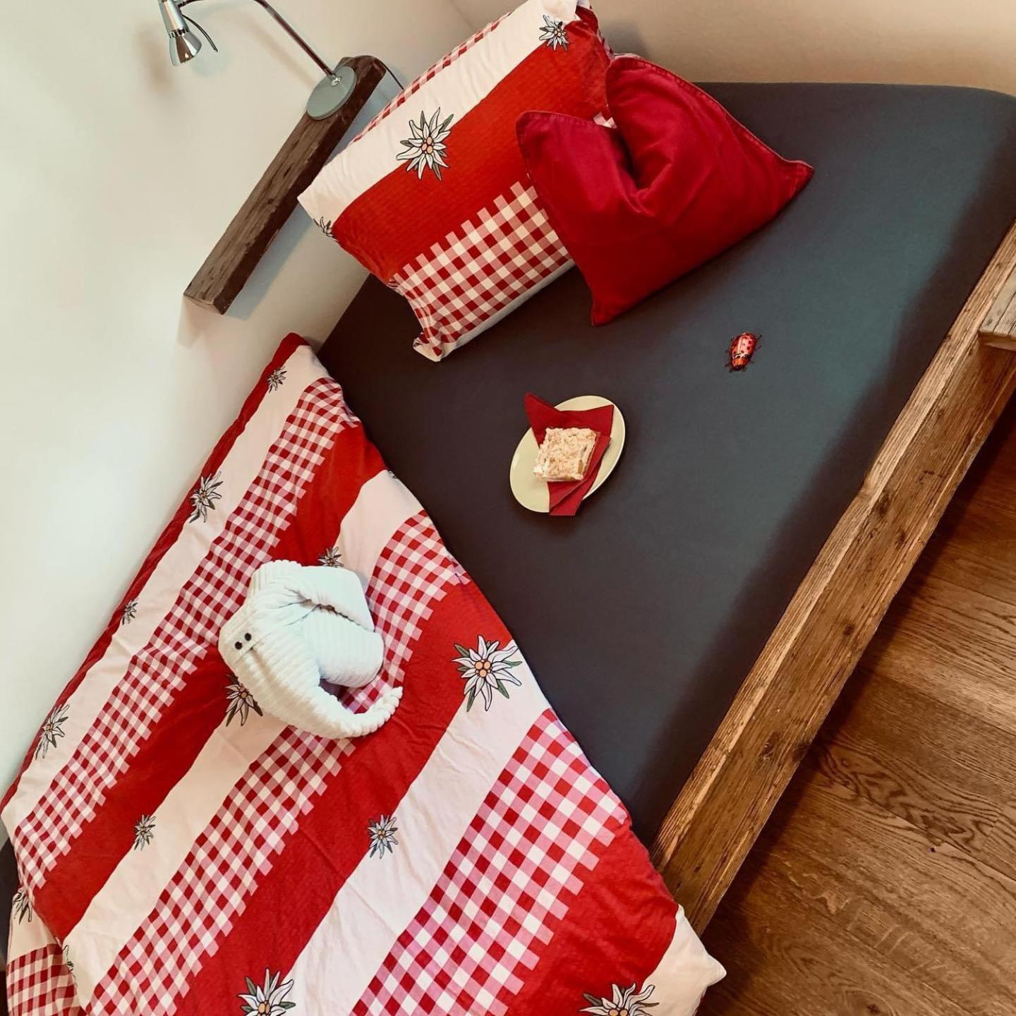 Conny'S B&B Niederweningen Esterno foto