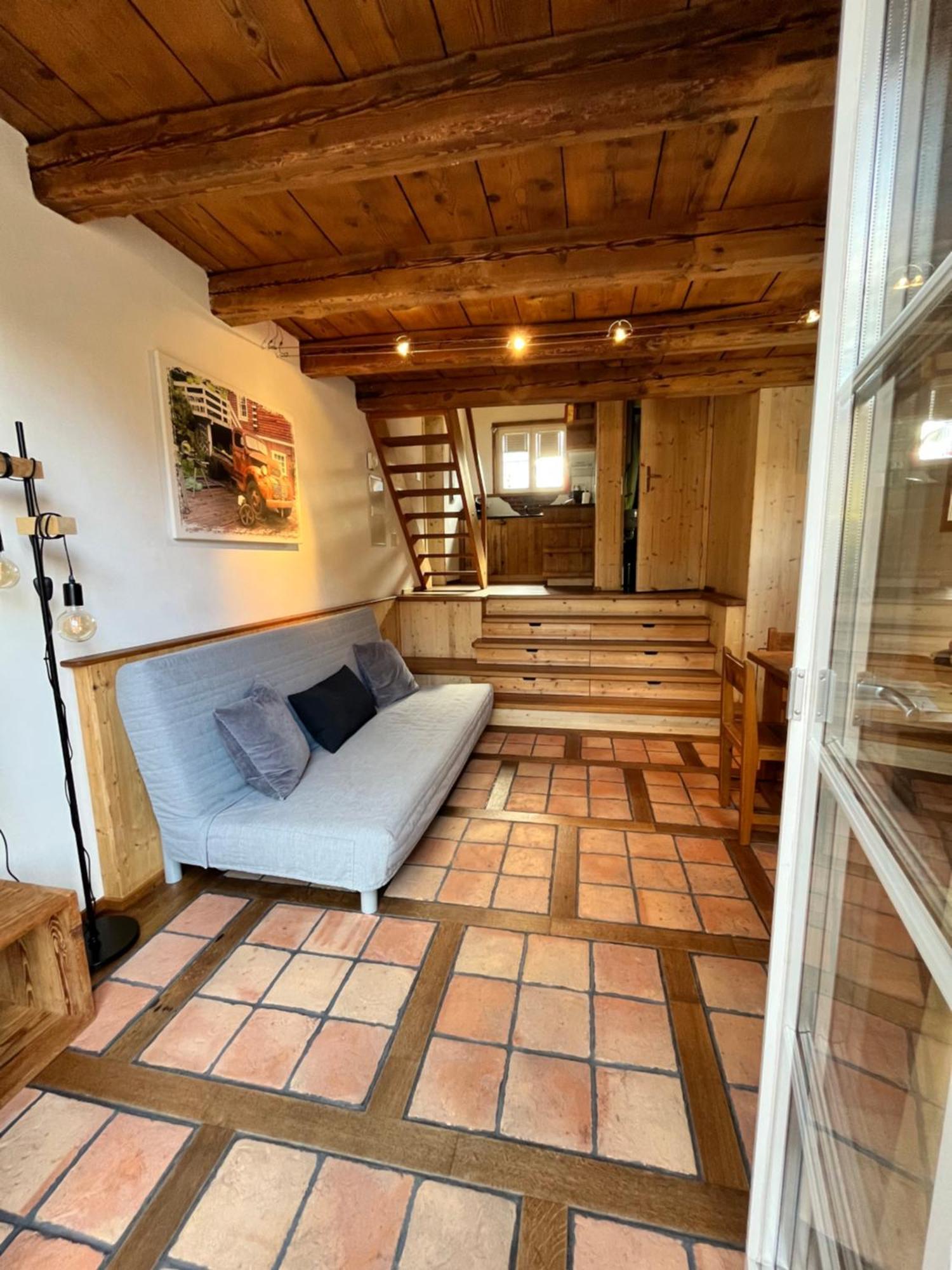 Conny'S B&B Niederweningen Esterno foto