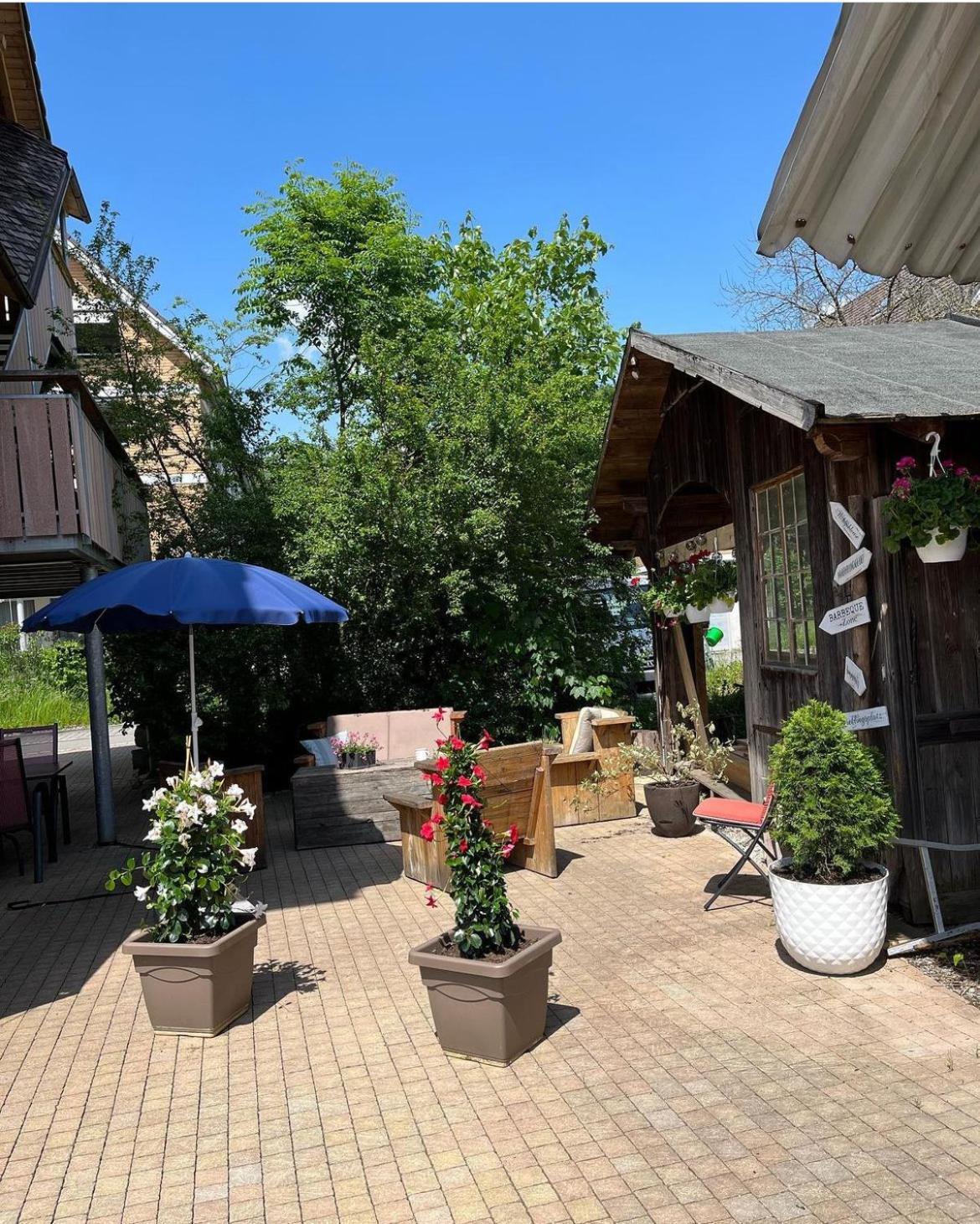 Conny'S B&B Niederweningen Esterno foto