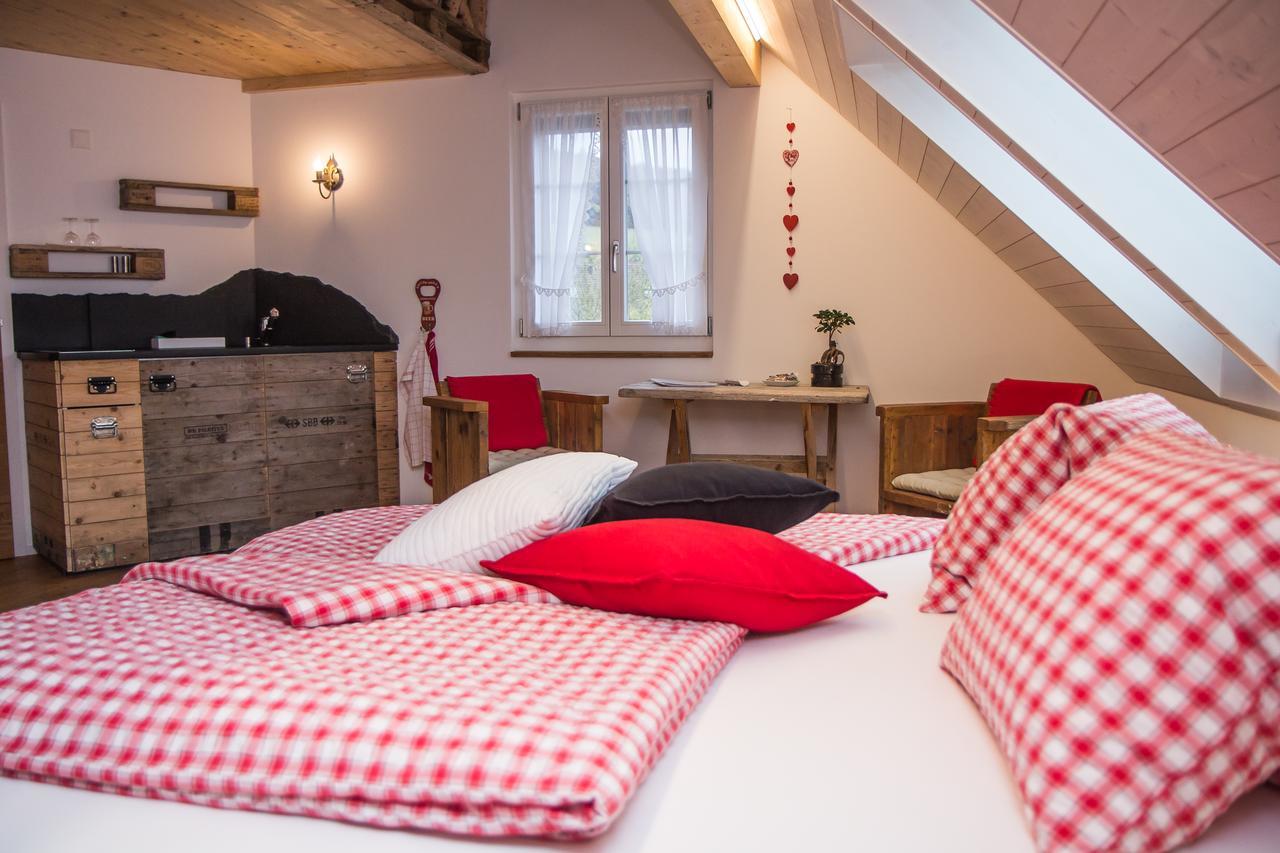 Conny'S B&B Niederweningen Esterno foto