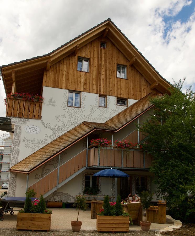 Conny'S B&B Niederweningen Esterno foto
