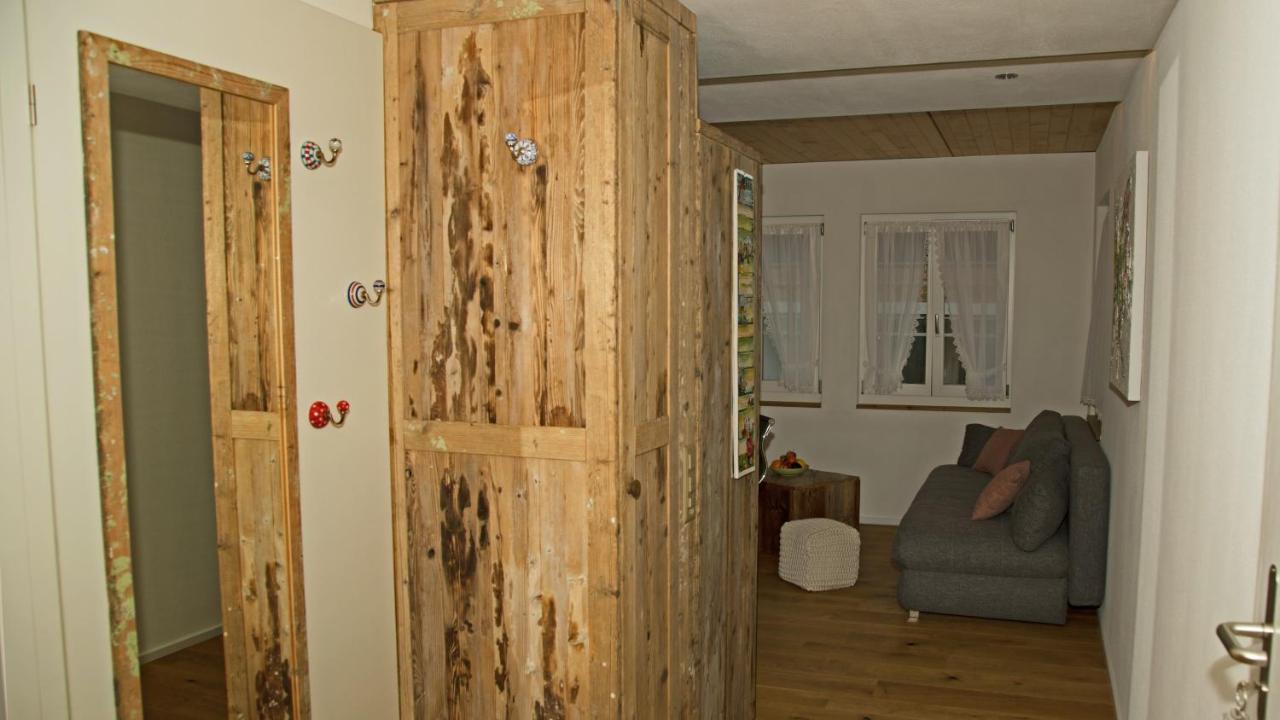 Conny'S B&B Niederweningen Esterno foto