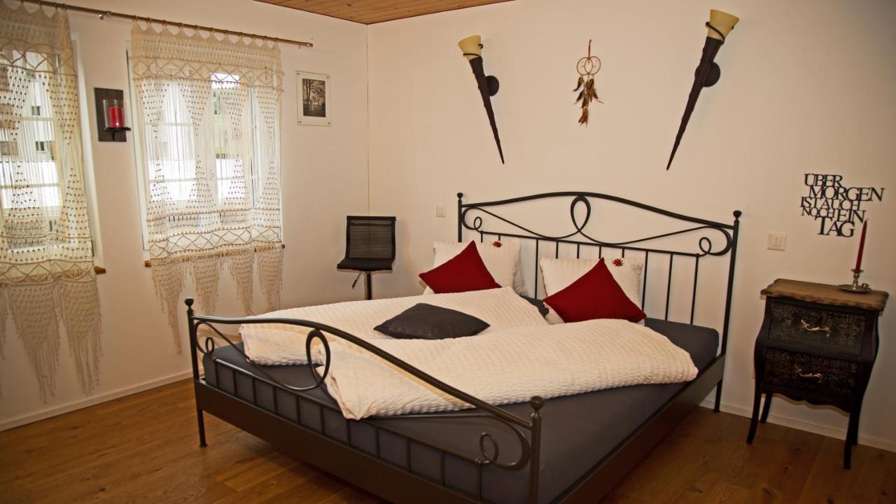 Conny'S B&B Niederweningen Esterno foto
