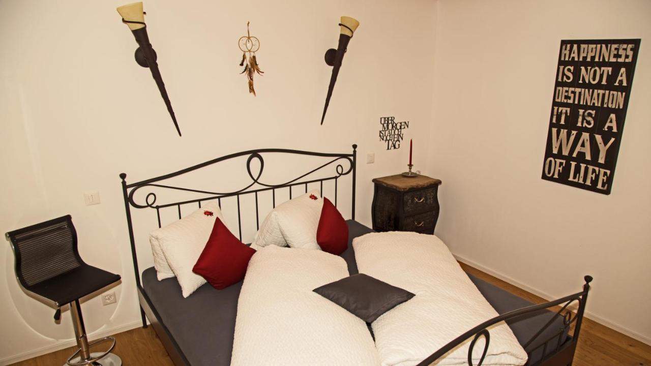 Conny'S B&B Niederweningen Esterno foto